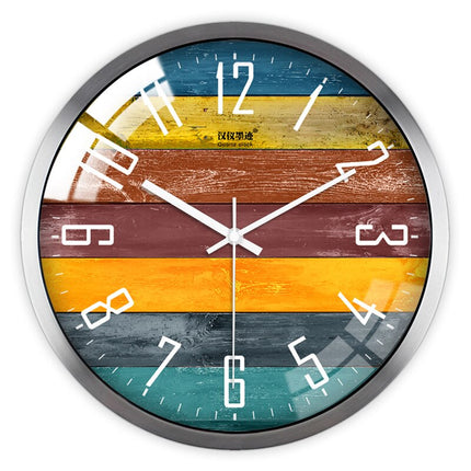 Barevné skandinávské hodiny s designem dřeva