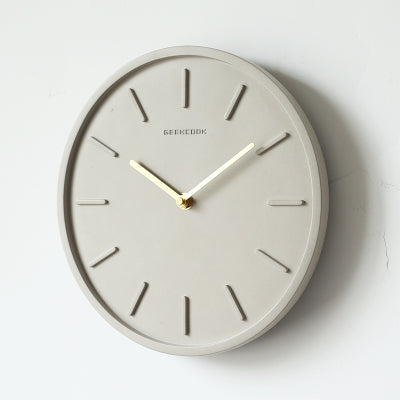 Minimalistické nástěnné hodiny s betonovým vzhledem