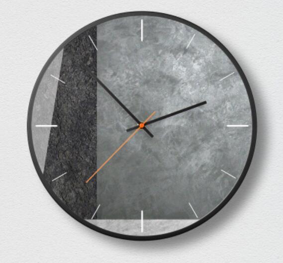 Futuristické hodiny s geometrickým designem