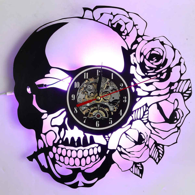 Steampunk vinylové hodiny s lebkou