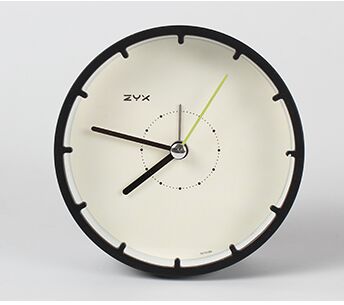 Minimalistické kulaté stolní hodiny bez číslic