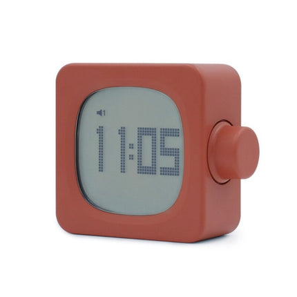 Malý digitální budík s funkcí snooze
