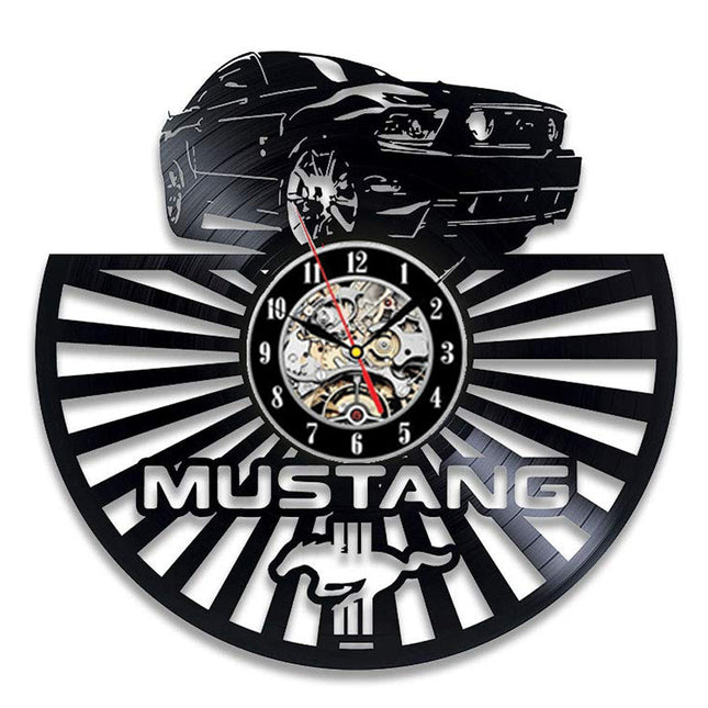 Vinylové hodiny pro fanoušky Ford Mustang