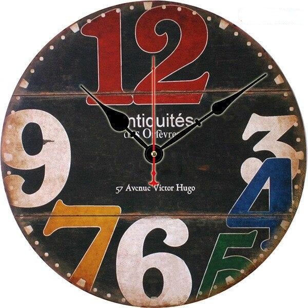 Klasické vintage hodiny styl francouzské bistro