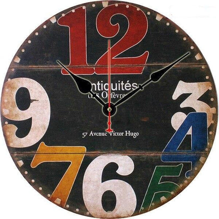 Klasické vintage hodiny styl francouzské bistro