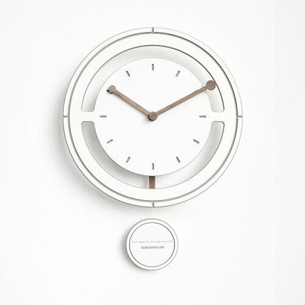 Barevné moderní nástěnné hodiny s kyvadlem