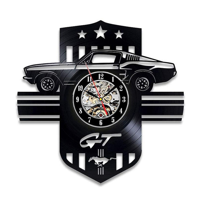Vinylové hodiny pro fanoušky Ford Mustang