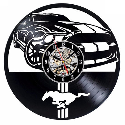 Vinylové hodiny pro fanoušky Ford Mustang