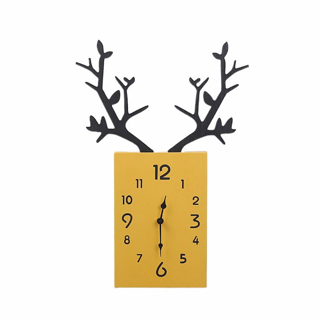 Designové hodiny na zeď s parožím