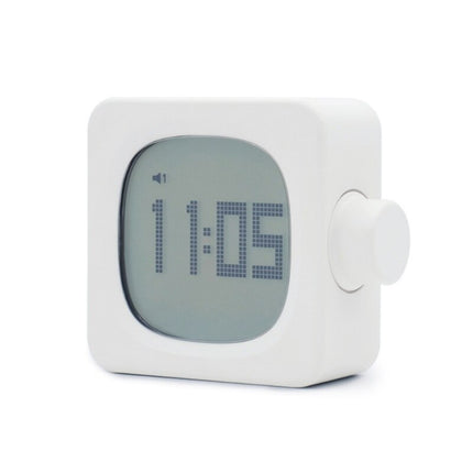 Malý digitální budík s funkcí snooze