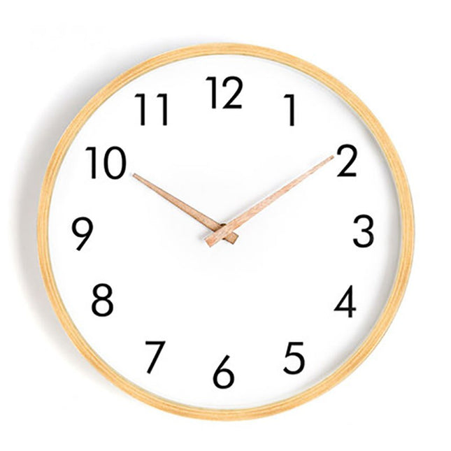 Kulaté skandinávské hodiny s dřevěným rámem
