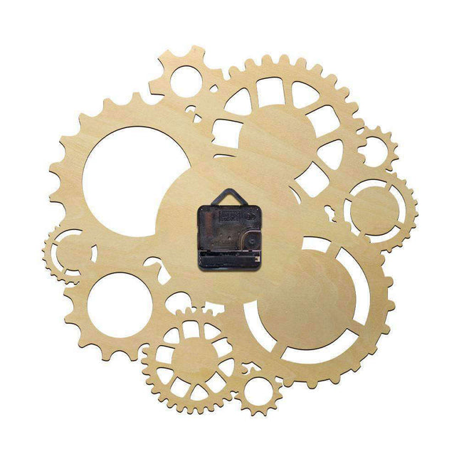 Dřevěné hodiny s viditelnými ozubenými koly