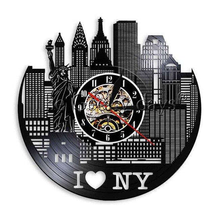 Hodiny z desky s motivem I Love NY