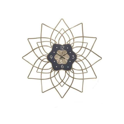 Velké kovové nástěnné hodiny rozeta