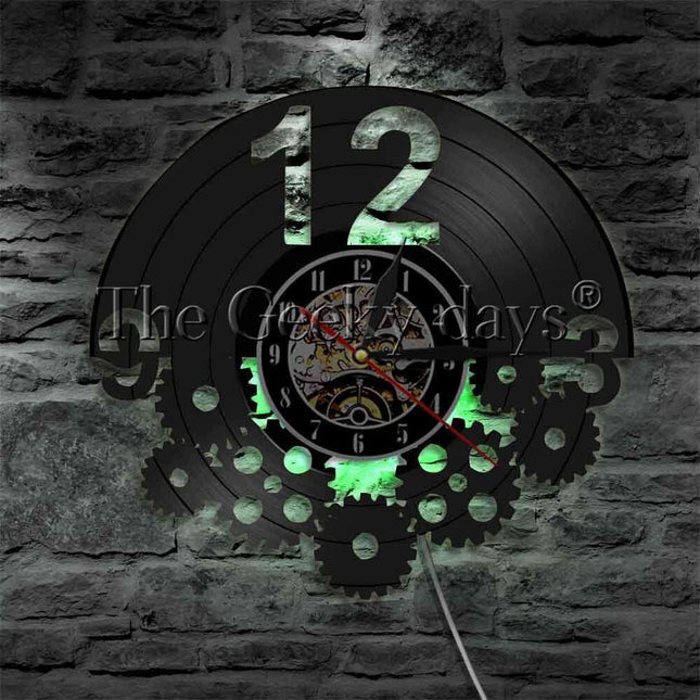 Steampunkové vinylové hodiny s osvětlením