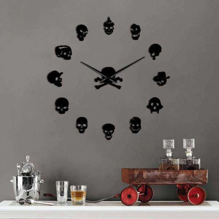 Pirátské 3D hodiny na zeď s lebkami