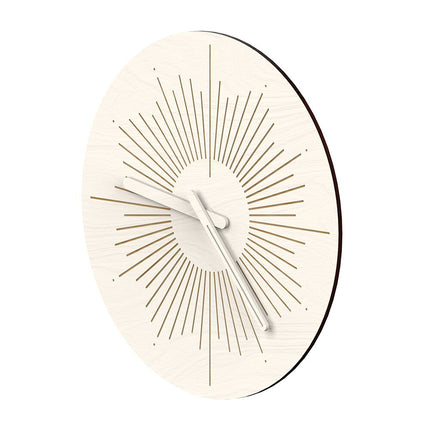 Designové nástěnné hodiny ve tvaru slunce