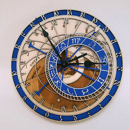 Modré astronomické hodiny ve vintage stylu