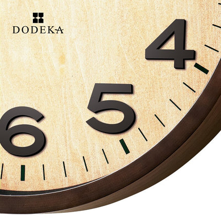 Starožitné dřevěné hodiny se skleněným krytem