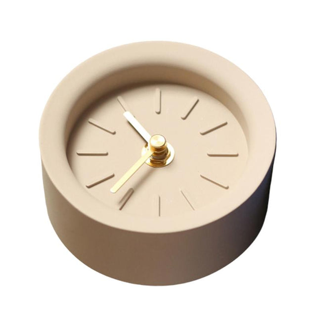 Moderní minimalistické stolní hodiny z betonu