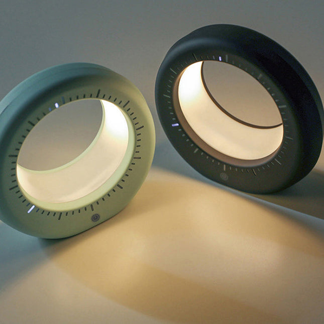 Futuristický budík a noční lampa měsíc