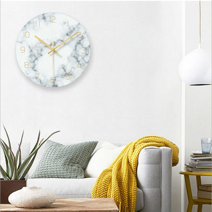 Designové hodiny s texturou hnědého mramoru
