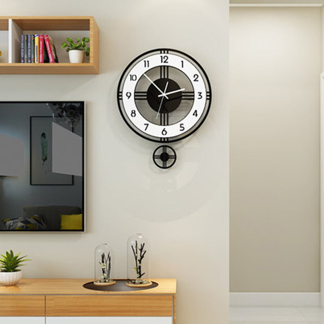 Moderní kyvadlové hodiny v severském designu