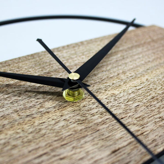 Nástěnné hodiny v severském stylu dřevo