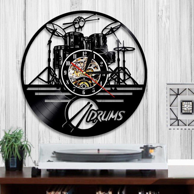 Hudební vinylové hodiny s bicí soupravou