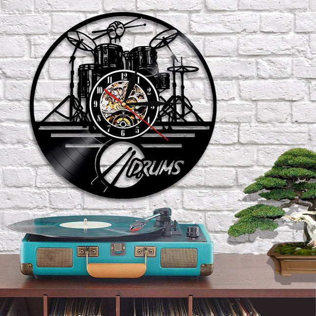 Hudební vinylové hodiny s bicí soupravou