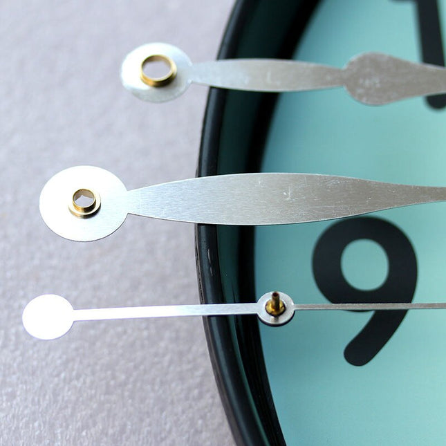 Dětské kulaté hodiny se žirafou