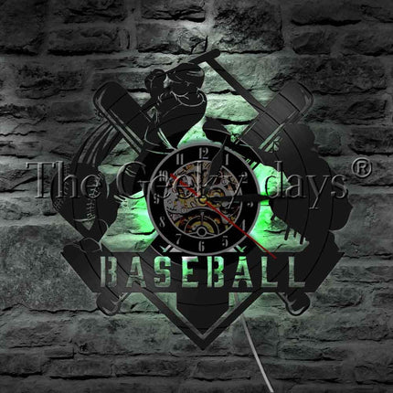 Sportovní hodiny z desky s baseballem