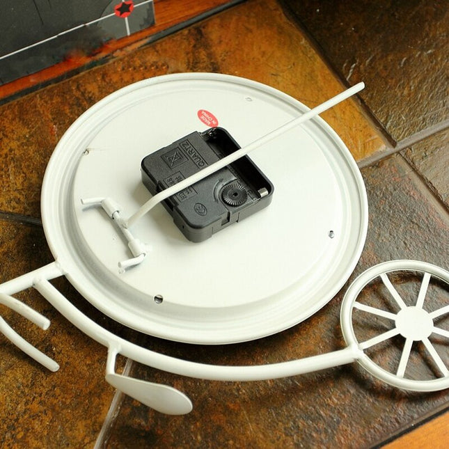 Stolní retro hodiny ve tvaru bicyklu