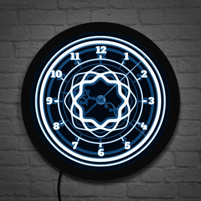 Designové nástěnné hodiny s geometrickým vzorem