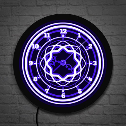 Designové nástěnné hodiny s geometrickým vzorem
