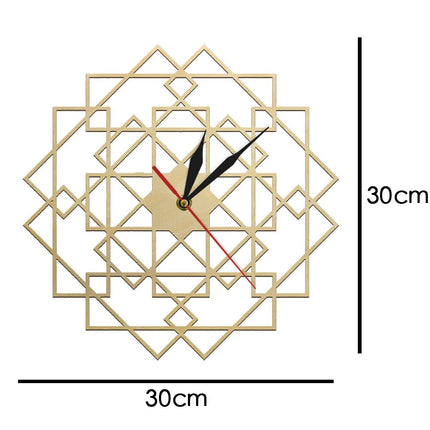 Geometrické dřevěné hodiny s prořezy