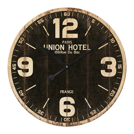 Velké nástěnné hodiny v industriálním stylu