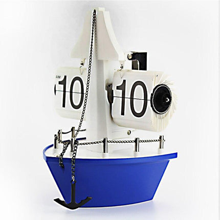 Designové překlápěcí hodiny ve tvaru lodi
