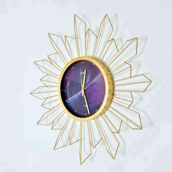 Velké kovové hodiny design zlaté slunce
