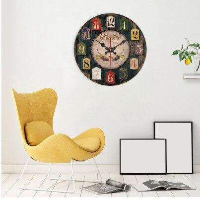 Velké vintage nástěnné hodiny tmavé