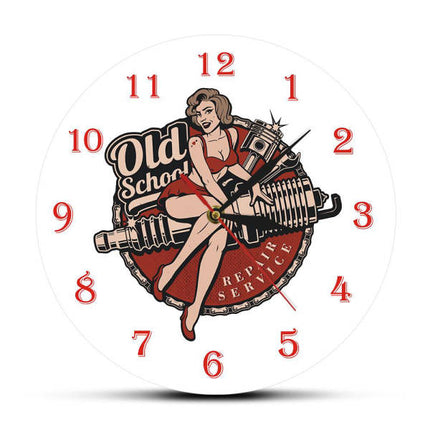 Nástěnné hodiny v retro stylu pin-up