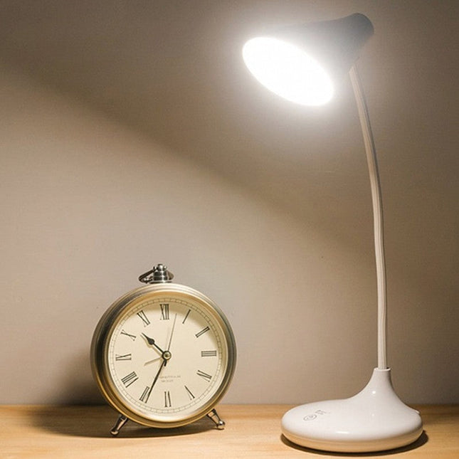 Kulatý retro budík s římskými číslicemi